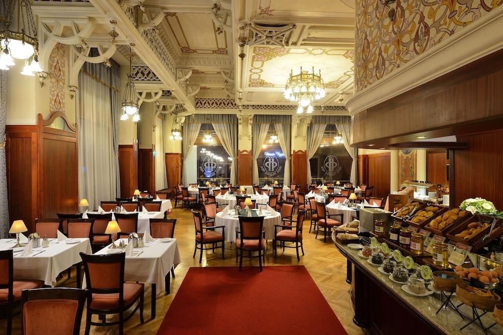 פץ' Palatinus Grand Hotel מראה חיצוני תמונה